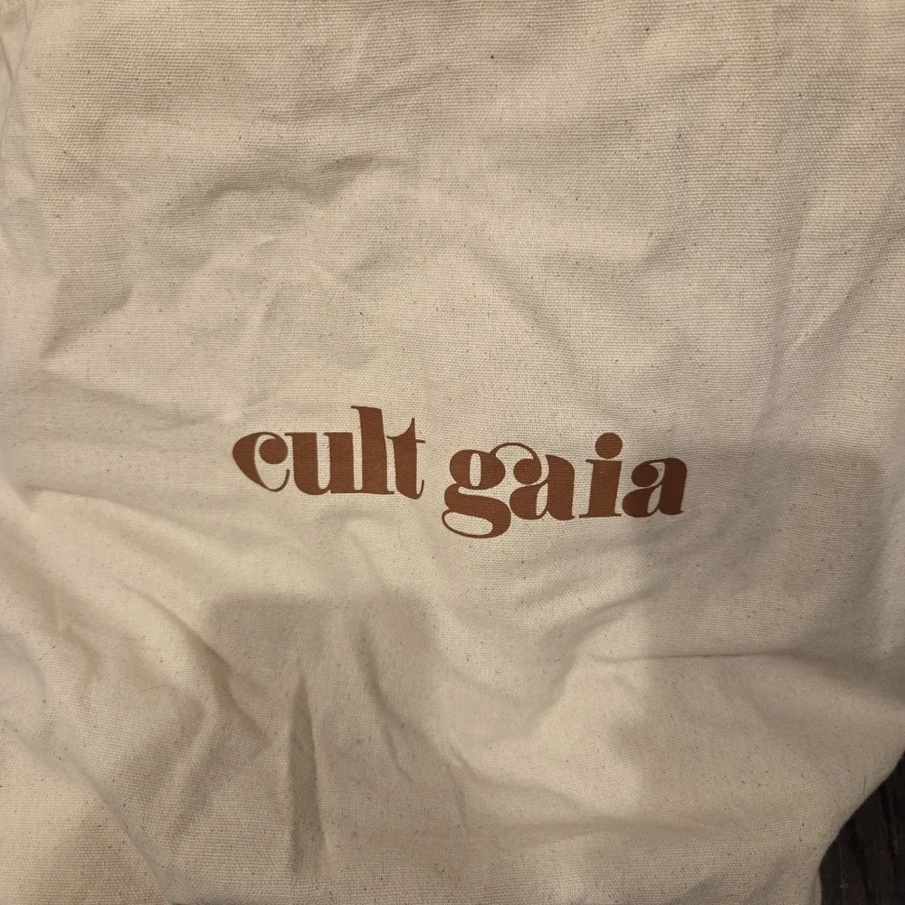 Cult Gaia Zabelle Leather Shoulder Bag  Off-white New With Tags - Picture 9 of 9